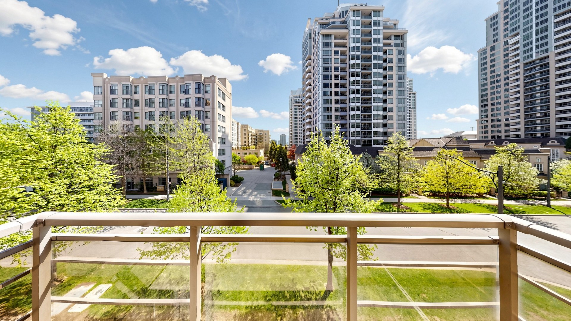 Submitted listing photo 27