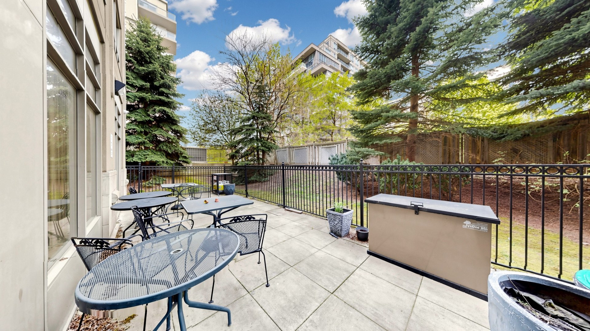 Submitted listing photo 30